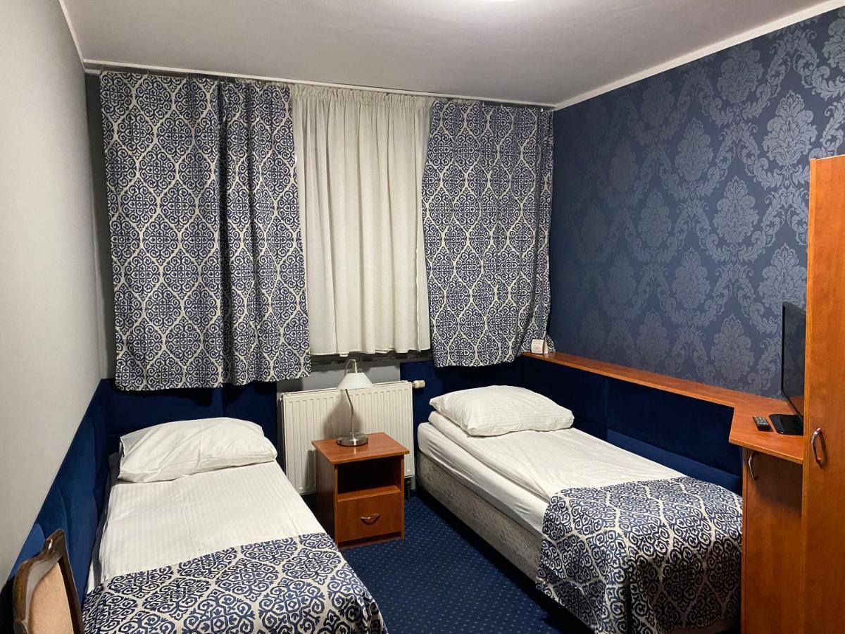Centrum Slupca Bagian luar foto