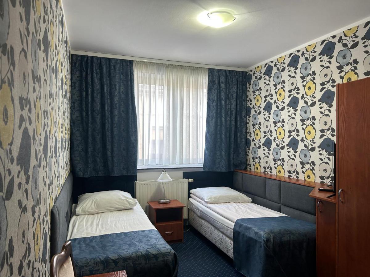 Centrum Slupca Bagian luar foto