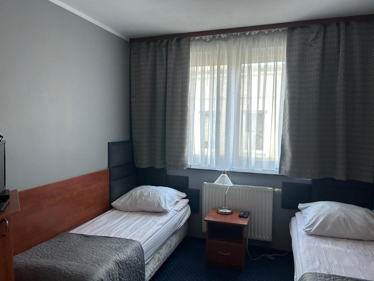 Centrum Slupca Bagian luar foto