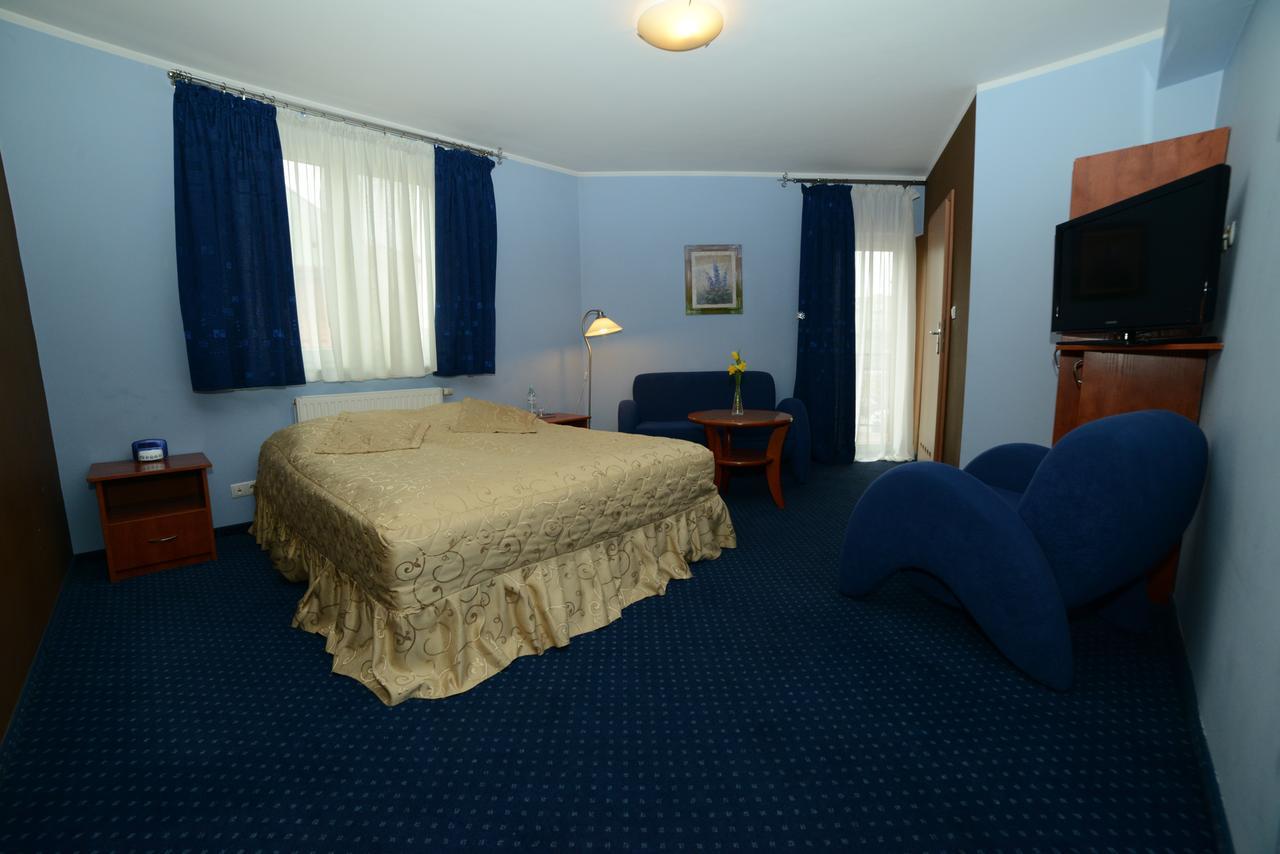 Centrum Slupca Bagian luar foto